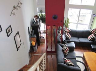 933 Seymour St #1, Vancouver, BC V6B 6L6