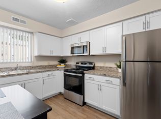 Foxmoor Apartments, Cleveland, OH 44130