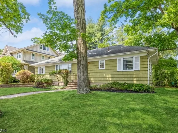 21 Tennis Pl, Nutley Twp., NJ 07110