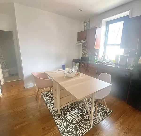 1235 1st Ave #26 — Photo 4