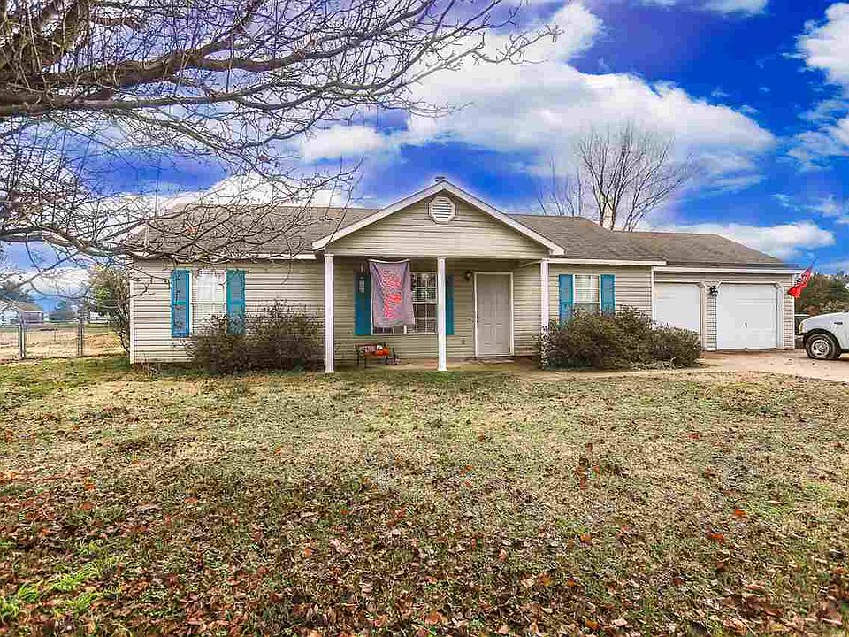 1st image of 104 Thornhedge Trl