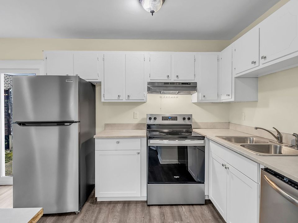 1st image of 370 Wallace Rd APT F5