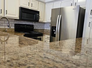 2425 Holly Hall St APT 91, Houston, TX 77054