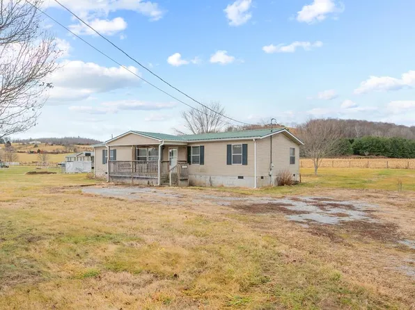 3657 Ivanhoe Rd, Ivanhoe, VA 24350
