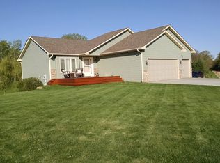 28386 Lakeside Way, Lindstrom, MN 55045