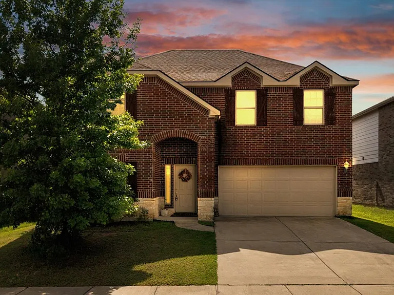 1820 Christopher Creek Dr — Photo 2