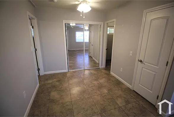 1111 S Casino Center Blvd #9 — Photo 4