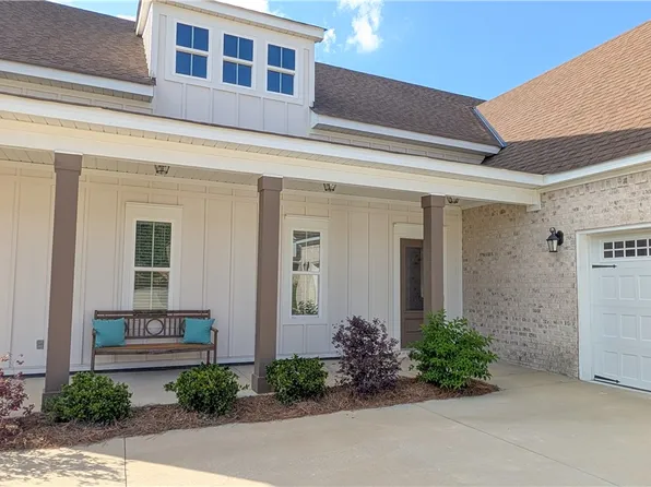 2820 Rainmaker Run Dr, Auburn, AL 36832