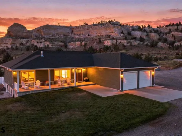 210038 Pinecone Dr, Gering, NE 69341