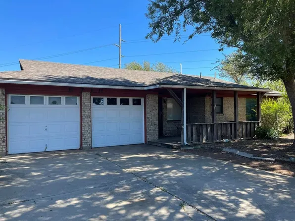 6710 SW Delta Cir, Lawton, OK 73505