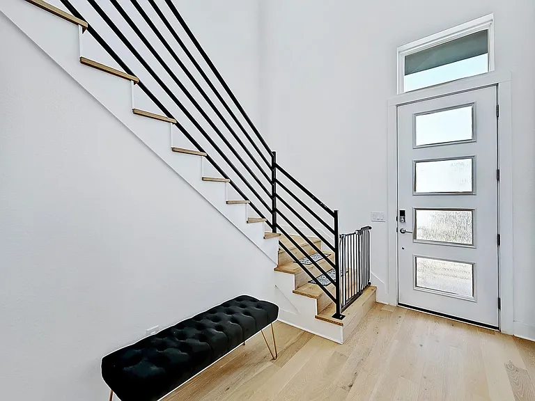 7329 Cordoba Dr — Photo 11