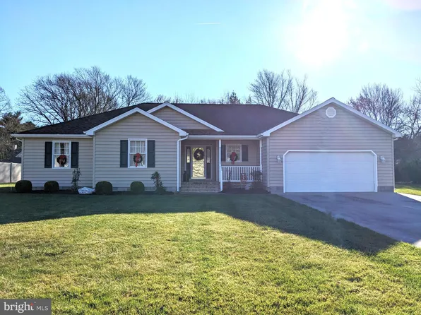 10499 Fox Tail Ct, Seaford, DE 19973