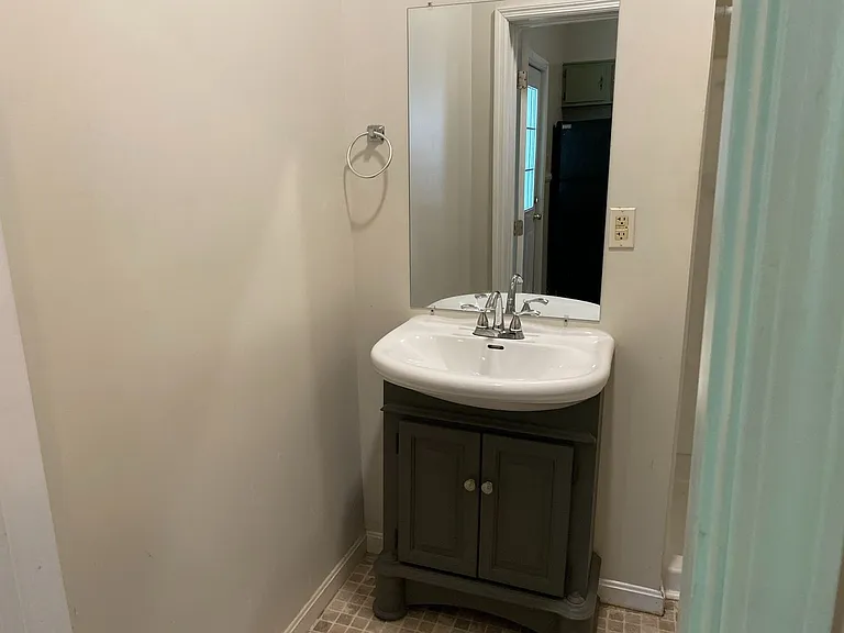 339 Park Ave — Photo 9