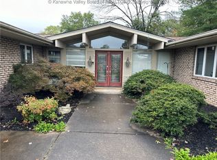 5308 Ashbrook Rd, Cross Lanes, WV 25313