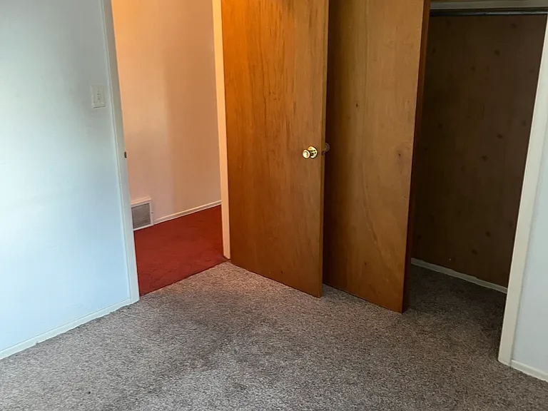 1402 W Hill Rd — Photo 10