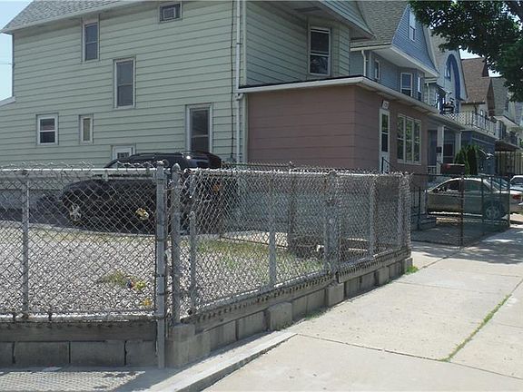 4th image of 1720 S Park Ave