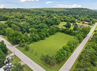 6715 S Houston Ave, Tulsa, OK 74132