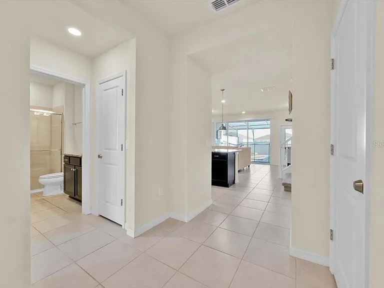 372A Pacific Ln — Photo 2