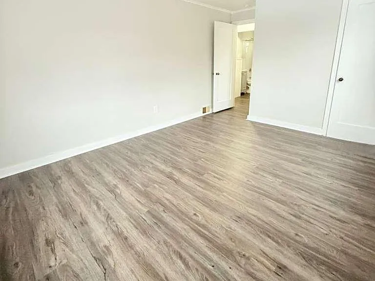 150 Marshall Dr — Photo 7