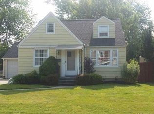 90 Calvert Blvd, Tonawanda, NY 14150