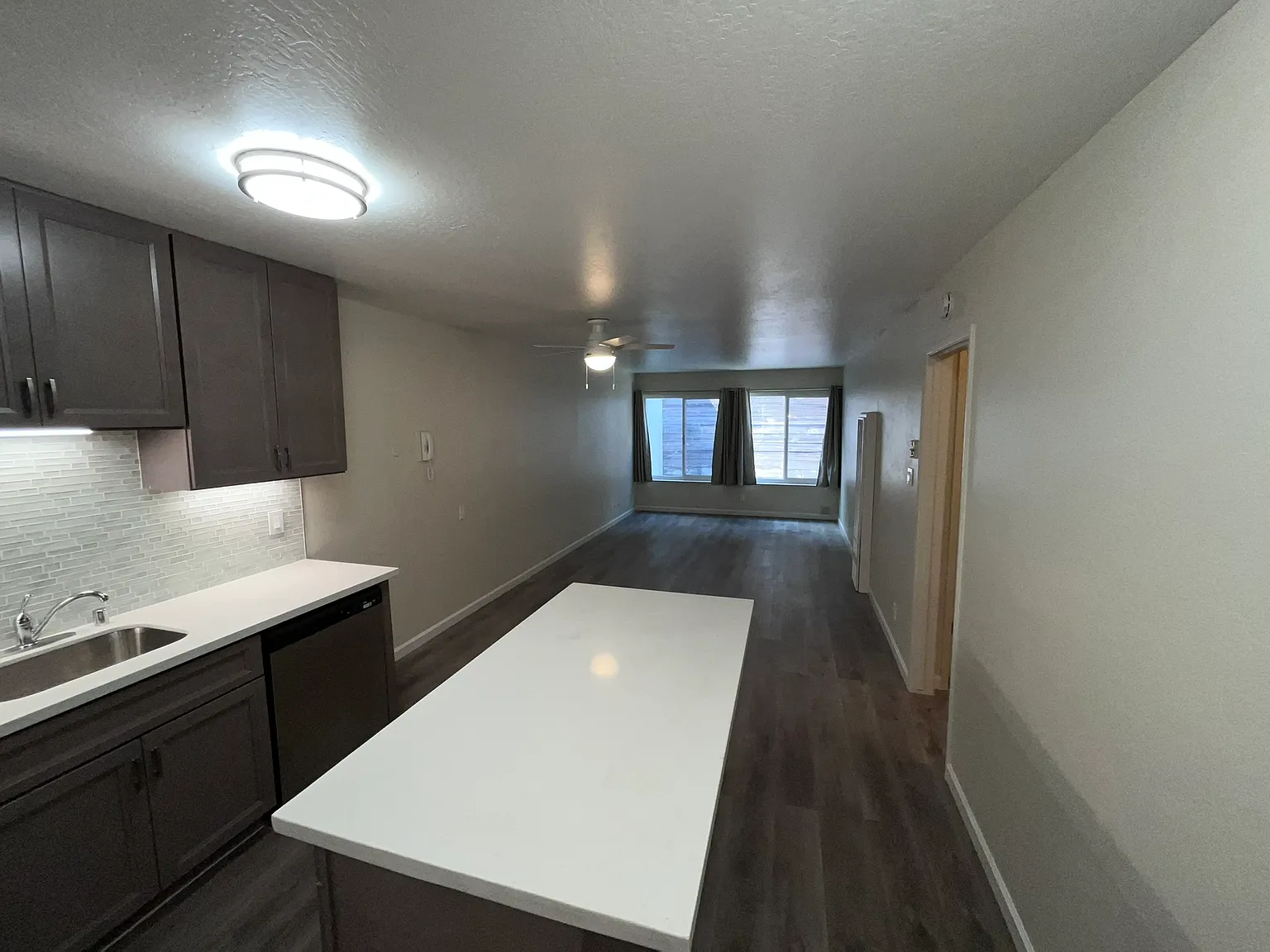 Wayne Lake Apartments — Photo 4