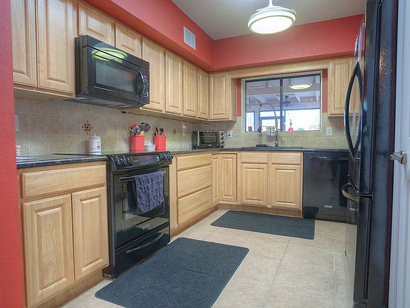 2nd image of 241 W Calle Melendrez