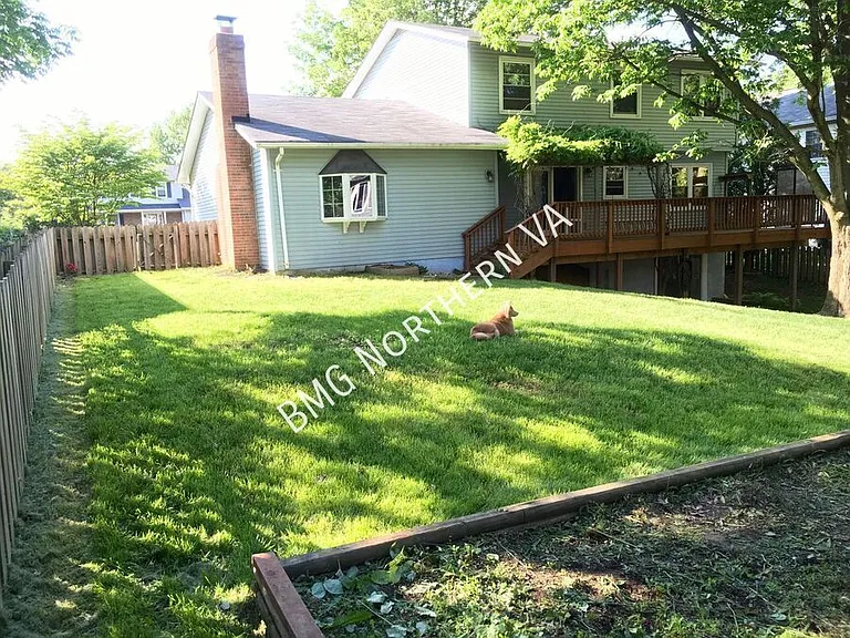 8957 Rolling Rd — Photo 35