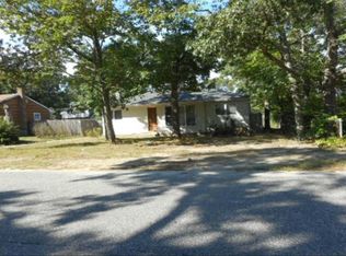 28 Hart Ave, Flanders, NY 11901
