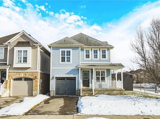 103 Powell Dr, Hamilton, ON L0R 1C0