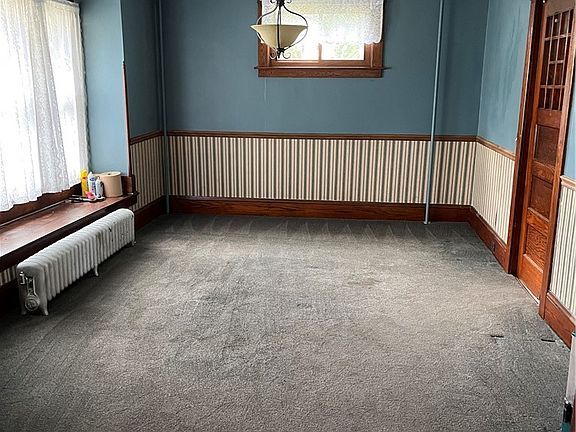 4th image of 551 Riverside Ave