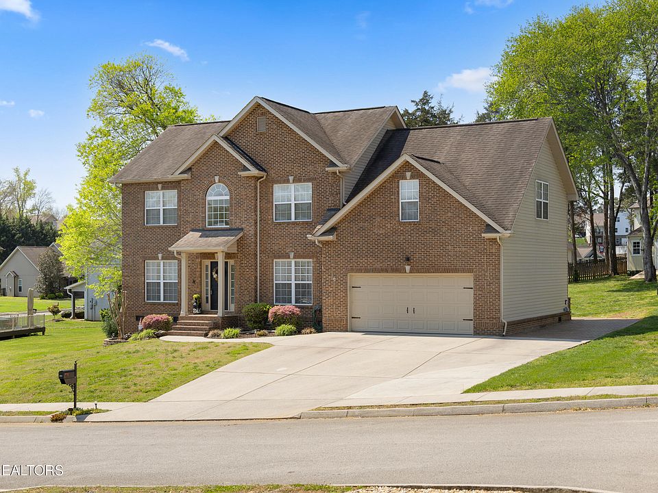 1st image of 225 Caulderwood Ln