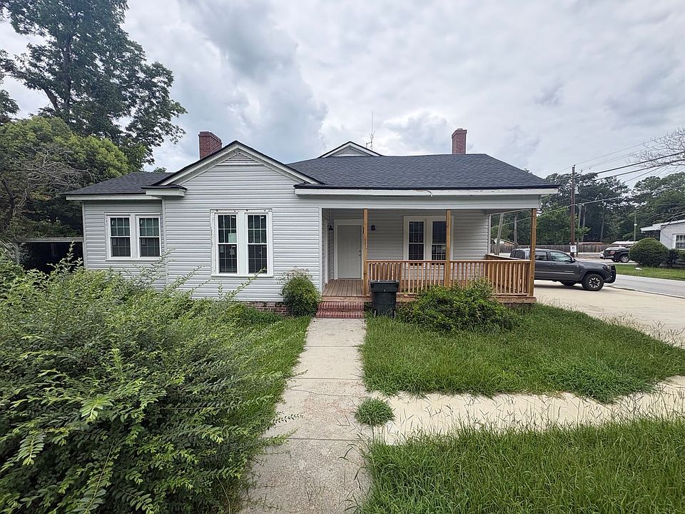 1st image of 115B N College St
