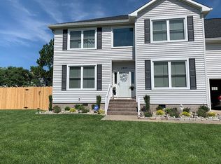 1057 Heatherwood Dr, Virginia Beach, VA 23455