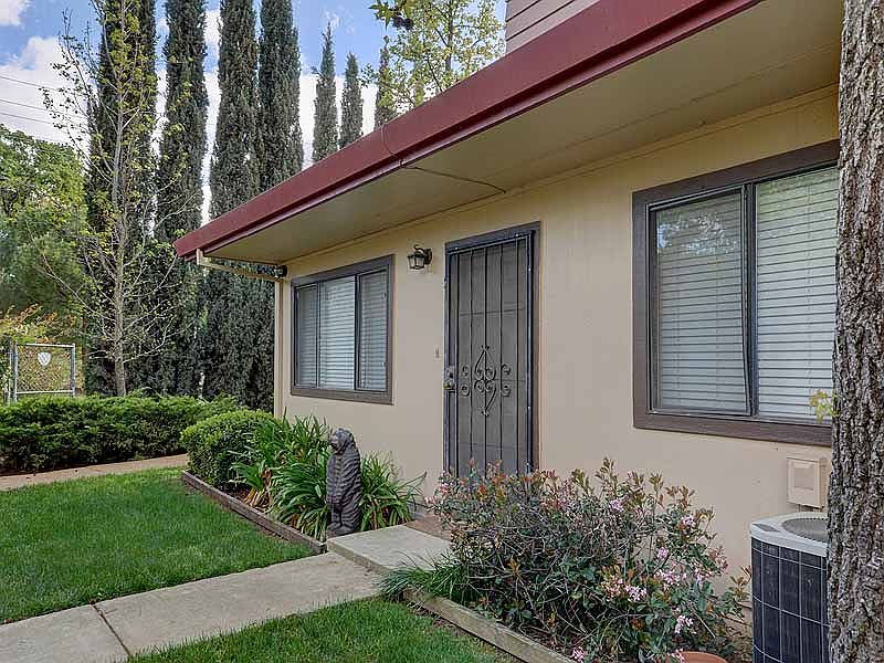 1st image of 4173 Oro Ln #9