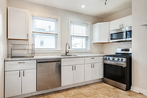47 Lincoln Ave #1A Photo 1