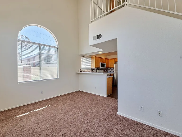 414 N Drew St — Photo 11