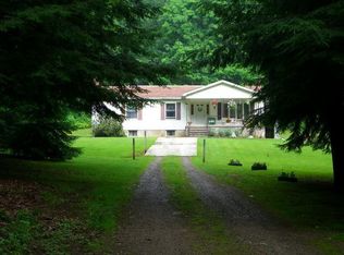 1530 Gardner Rd, Somerset, PA 15501