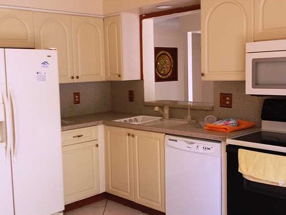 5th image of 10814 SW 148 Avenue Dr