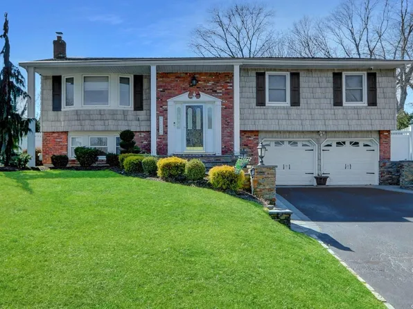 12 Chassyl Road, Commack, NY 11725