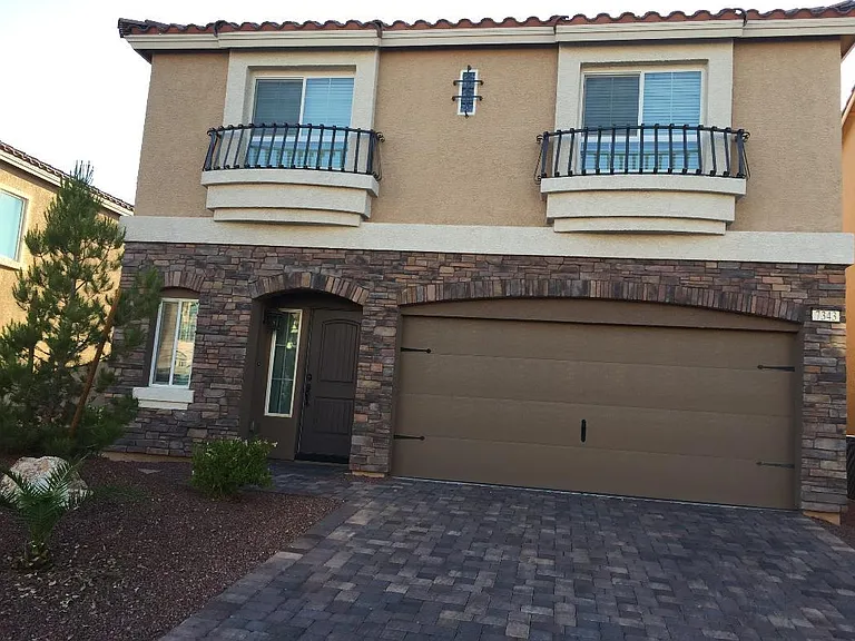 7343 Bridger Hill Ct — Photo 3