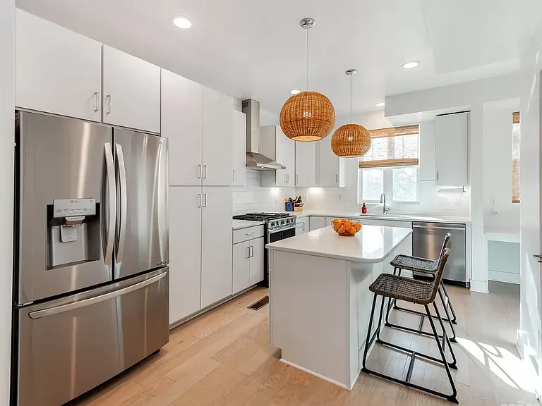 159 S Bruns Ave #159 — Photo 3