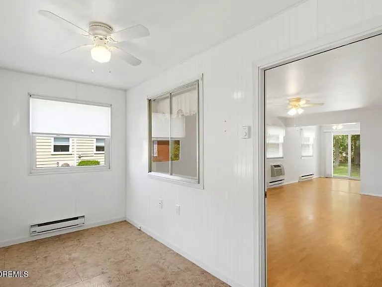 54 Constitution Blvd — Photo 3