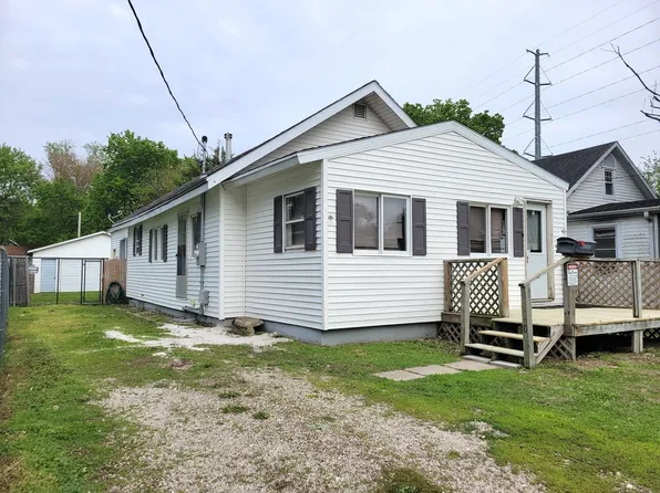 1410 Porter St, Ottawa, IL 61350