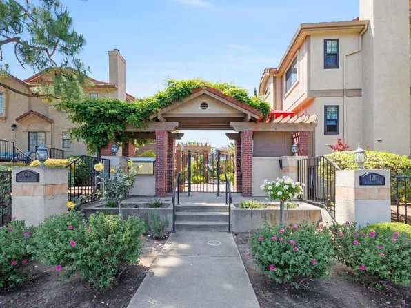 128 Carlos Ave #A, Redwood City, CA 94061