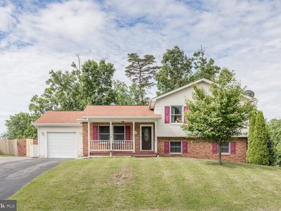 100 Tinoak Dr, Stephens City, VA, 22655
