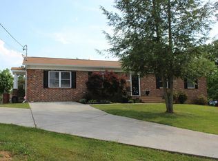 7535 Gibbs Rd, Corryton, TN 37721