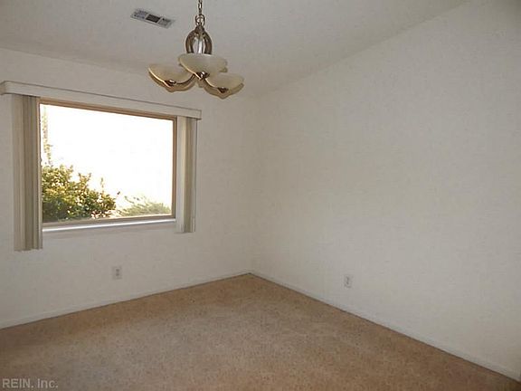 3rd image of 1772 Dylan Dr