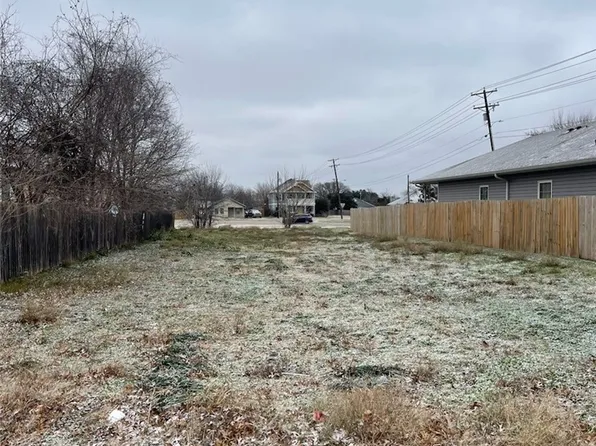 1708 S 18th St, Waco, TX 76706