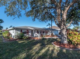 716 Kingston Ct, Apollo Beach, FL 33572