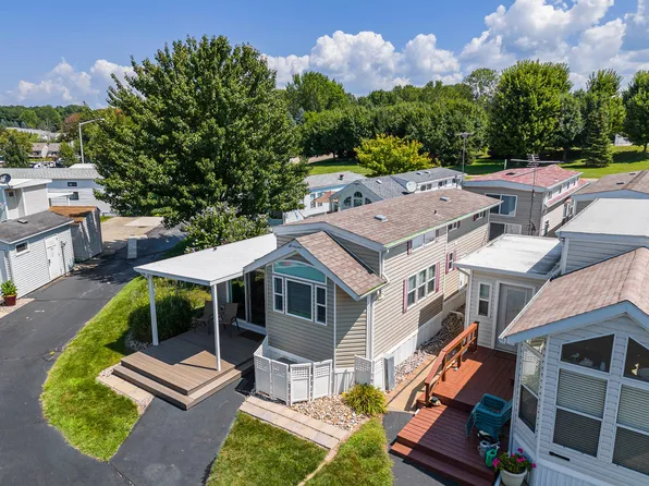 875 E Wells St #16, South Haven, MI 49090